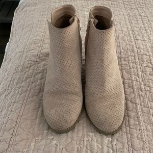 Size 7 Susina booties